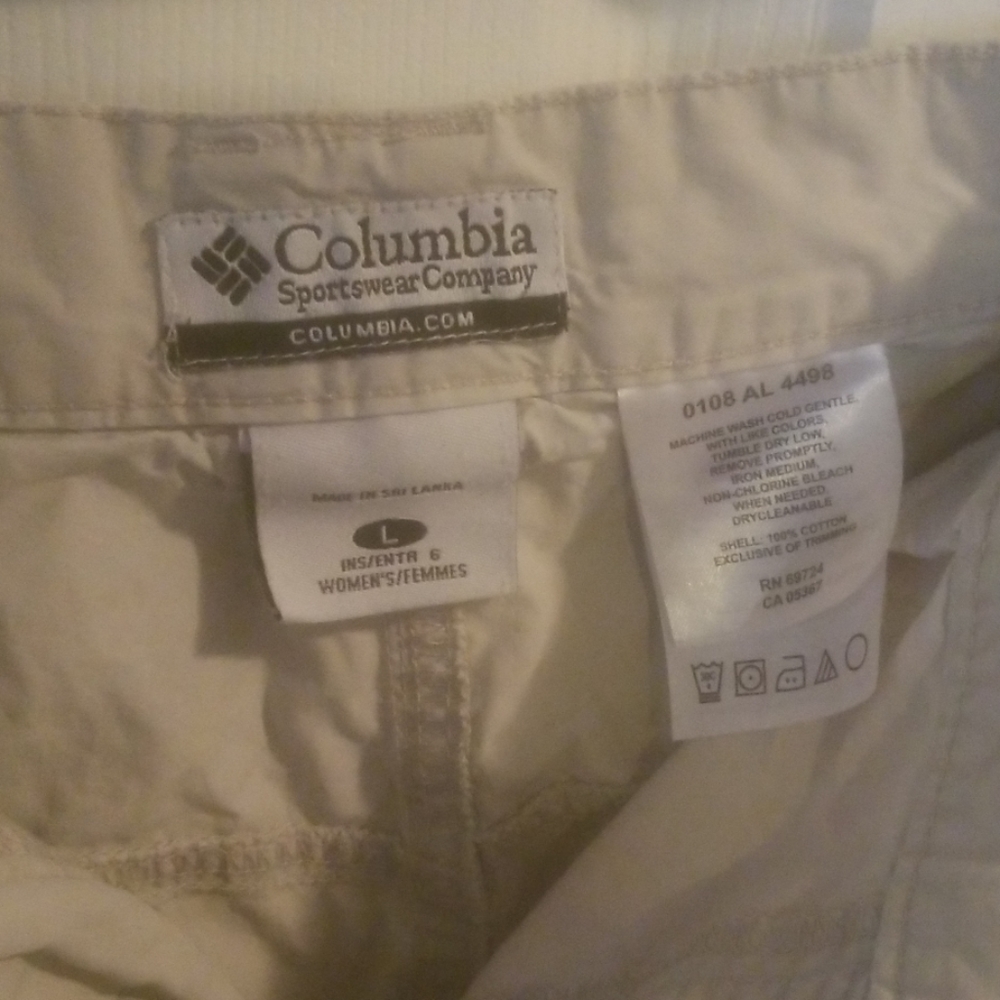 Shorts - Picture 2 of 3